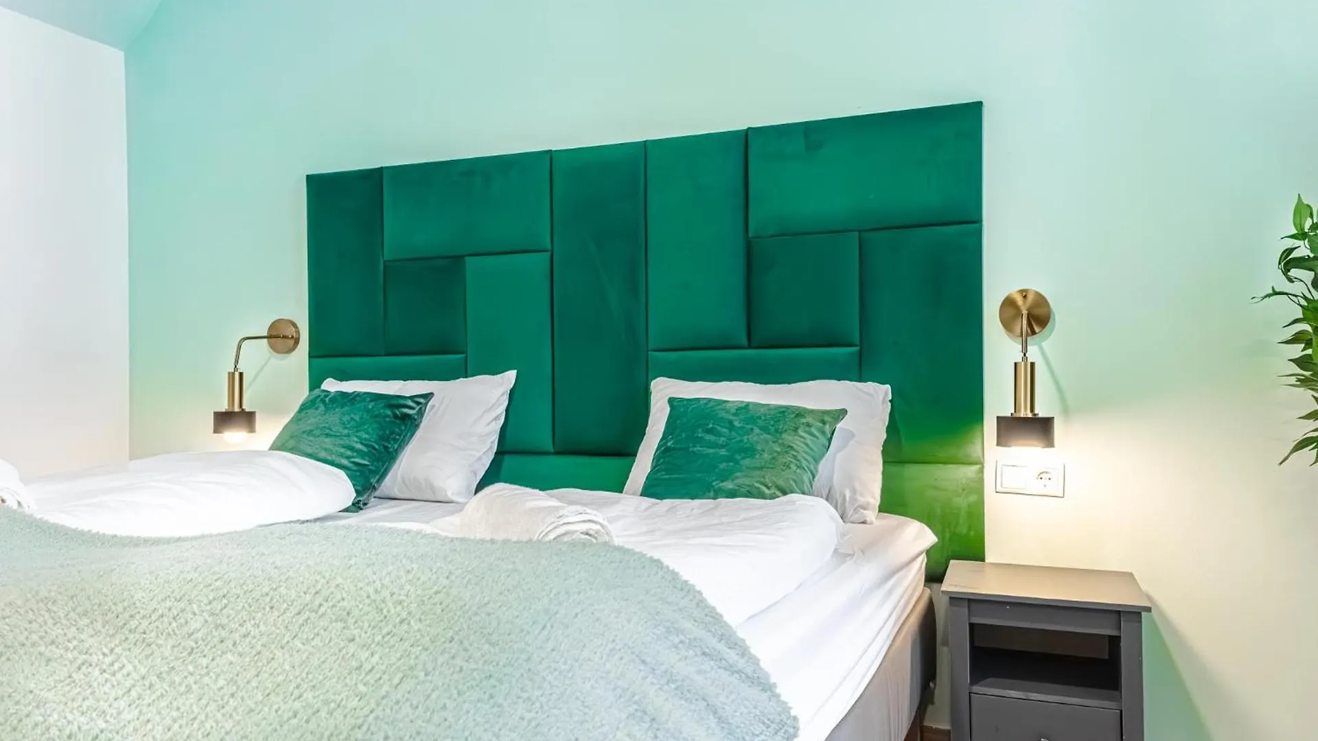 Westbahnhof - Kingbed Studio With Ensuite Washer 비엔나 아파트