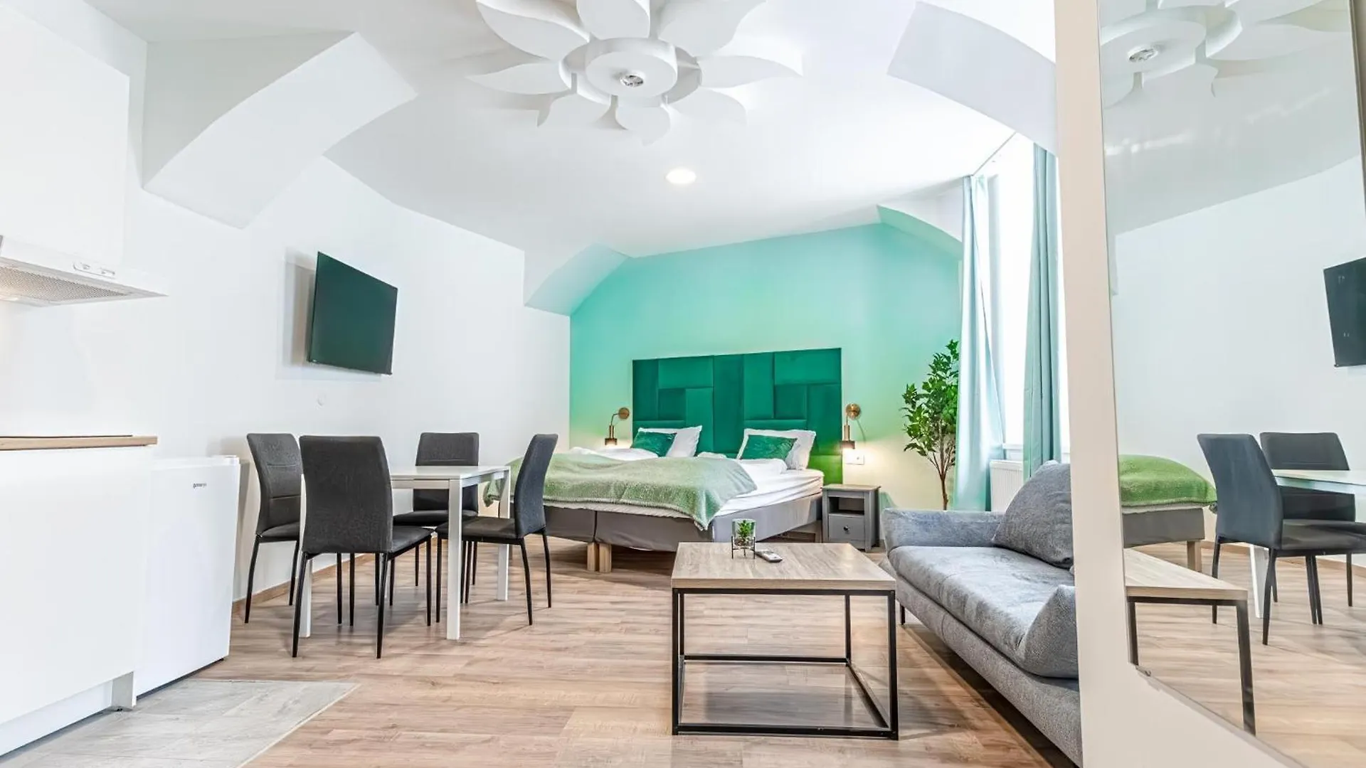 Westbahnhof - Kingbed Studio With Ensuite Washer 비엔나